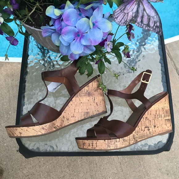 Women’s Franco Sarto Strappy Wedge Sandals - Picture 2 of 6